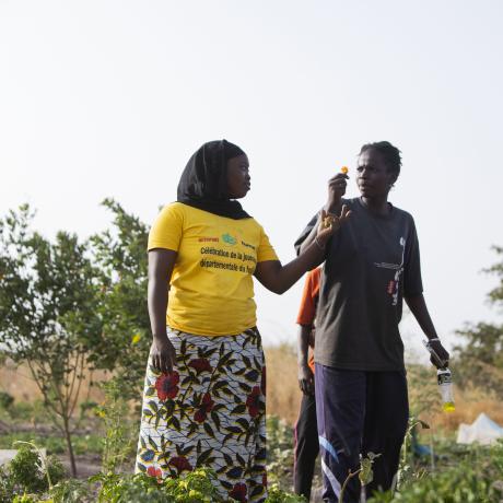 ActionAid Sénégal, à travers le projet Strategic Partnership for Agroecology and Climate Justice in West Africa (SPAC West Africa), financé par le Transformation Impact Fund (TIF), a mené une étude sur l'évaluation de la contribution de l'agroécologie à la réduction de la vulnérabilité agricole et socio-économique des ménages ruraux face au changement climatique. Cette étude a été réalisée dans cinq zones cibles : Koussanar, Missirah et Bala (région de Tambacounda)